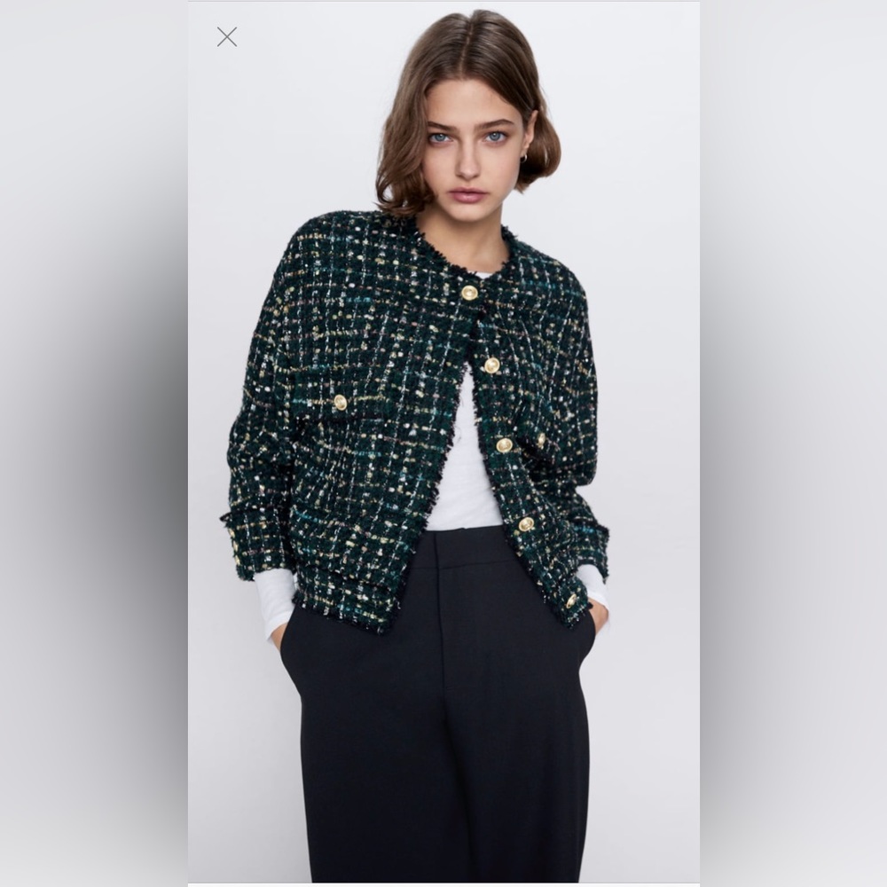 Zara tweeted jacket size small